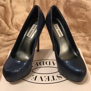 Steve Madden Nala Blu Snake heels